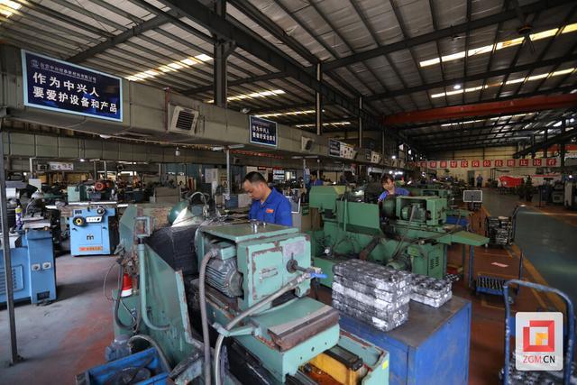 自贡 以新材料研发为驱动，培育“专精特新”企业，激发制造业创新动能